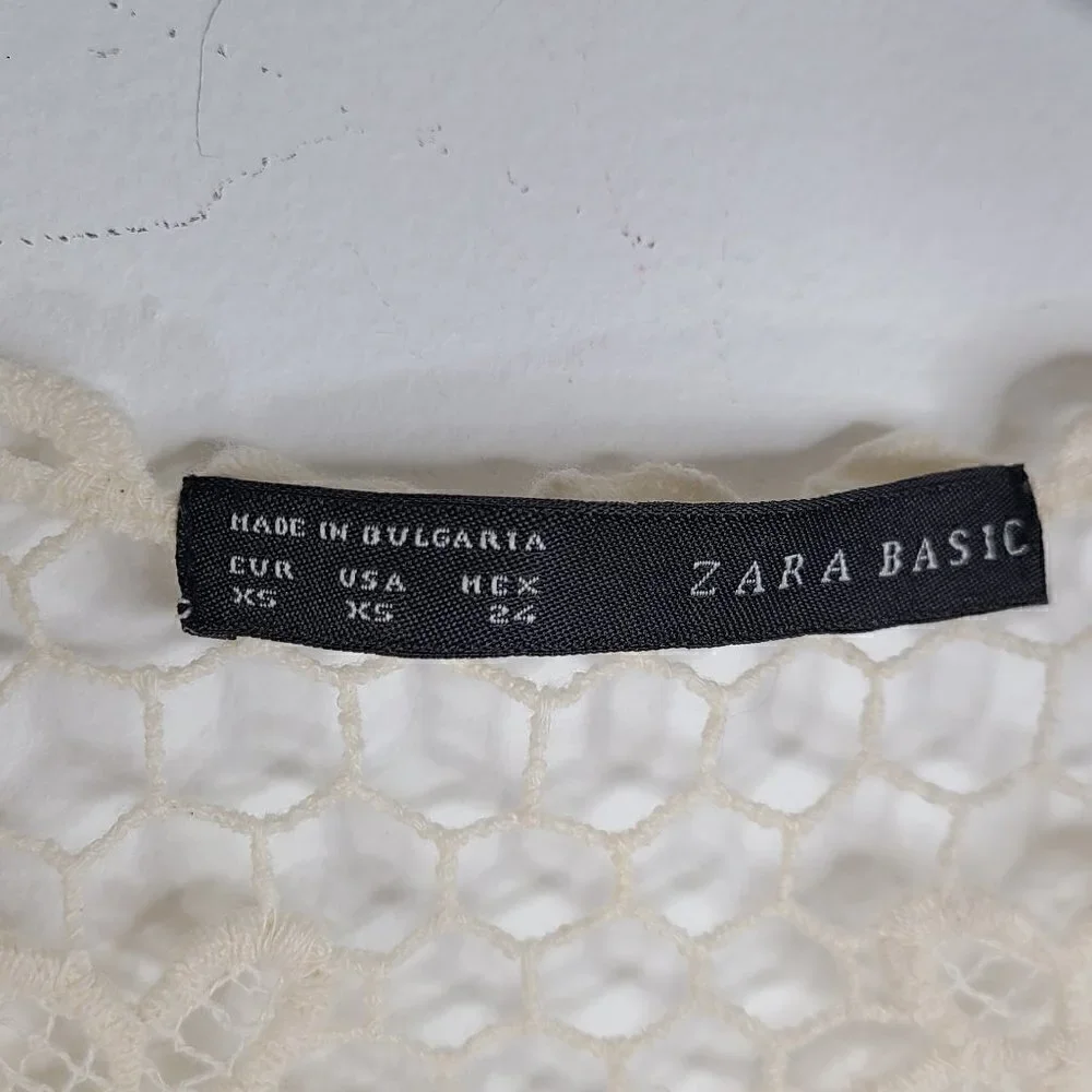 ZARA Ivory White Crochet Lace 3/4 Floral Sleeve Top